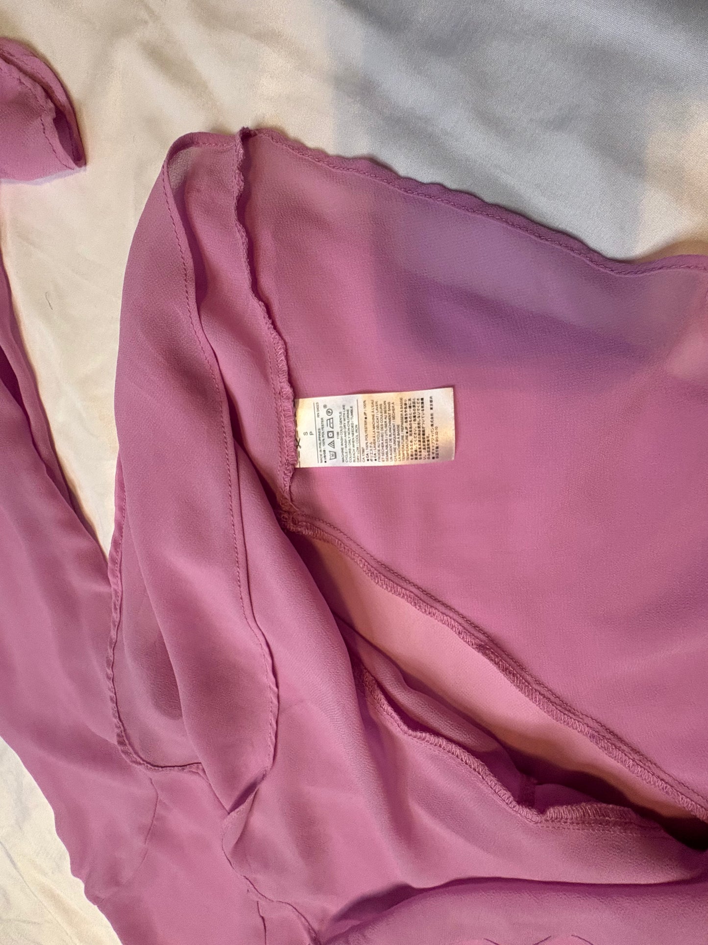 Banana Republic Ruffle Sheer-Ruffle Hem with Cuffs Blouse